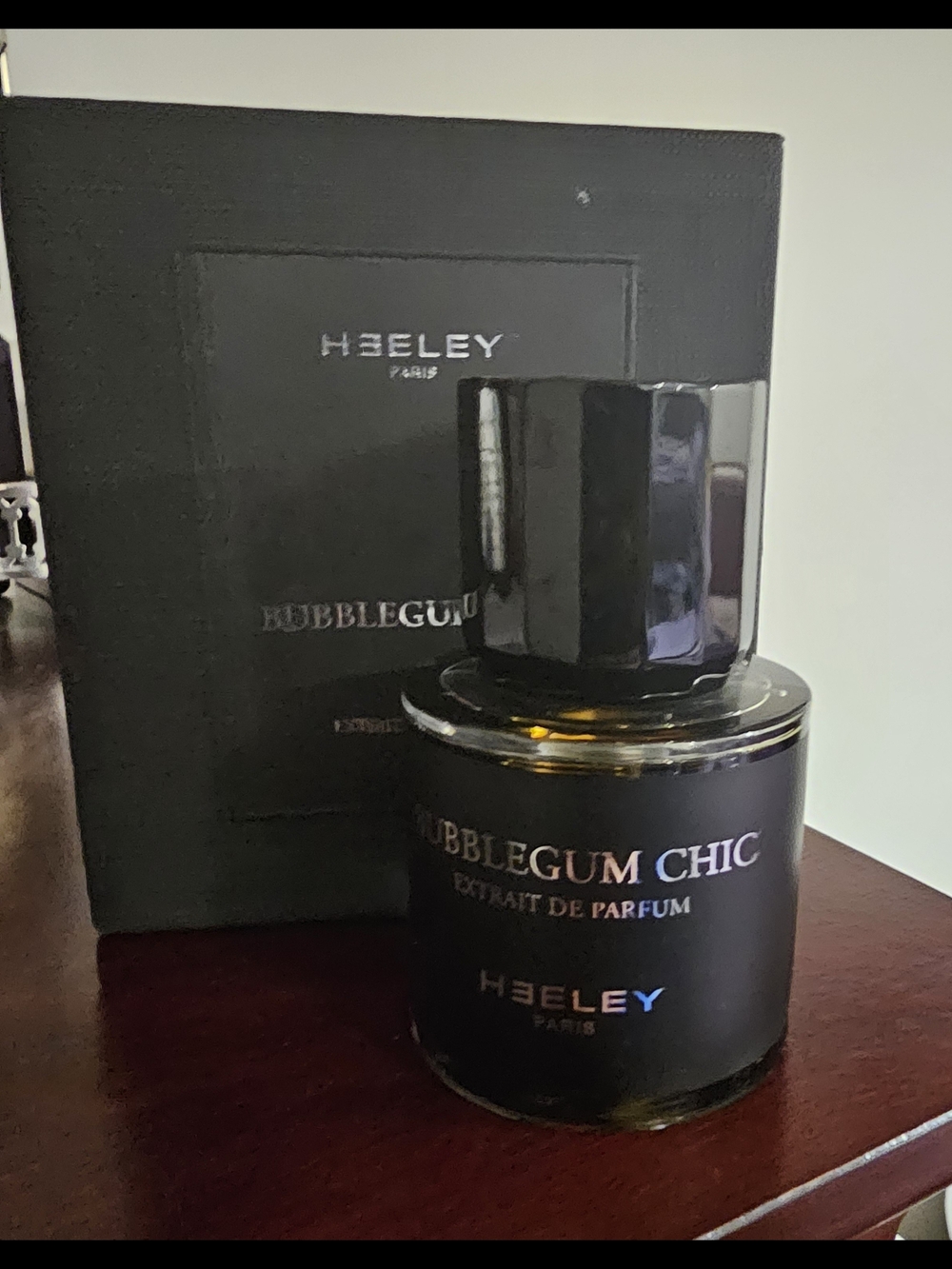 Heeley "Bubblegum Chic" Fragrance - Picture 2 of 13